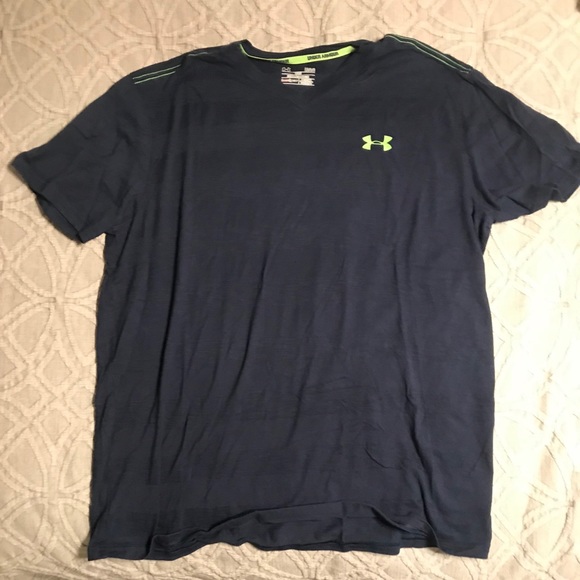 Men’s Under Armour Shirt - Picture 1 of 1